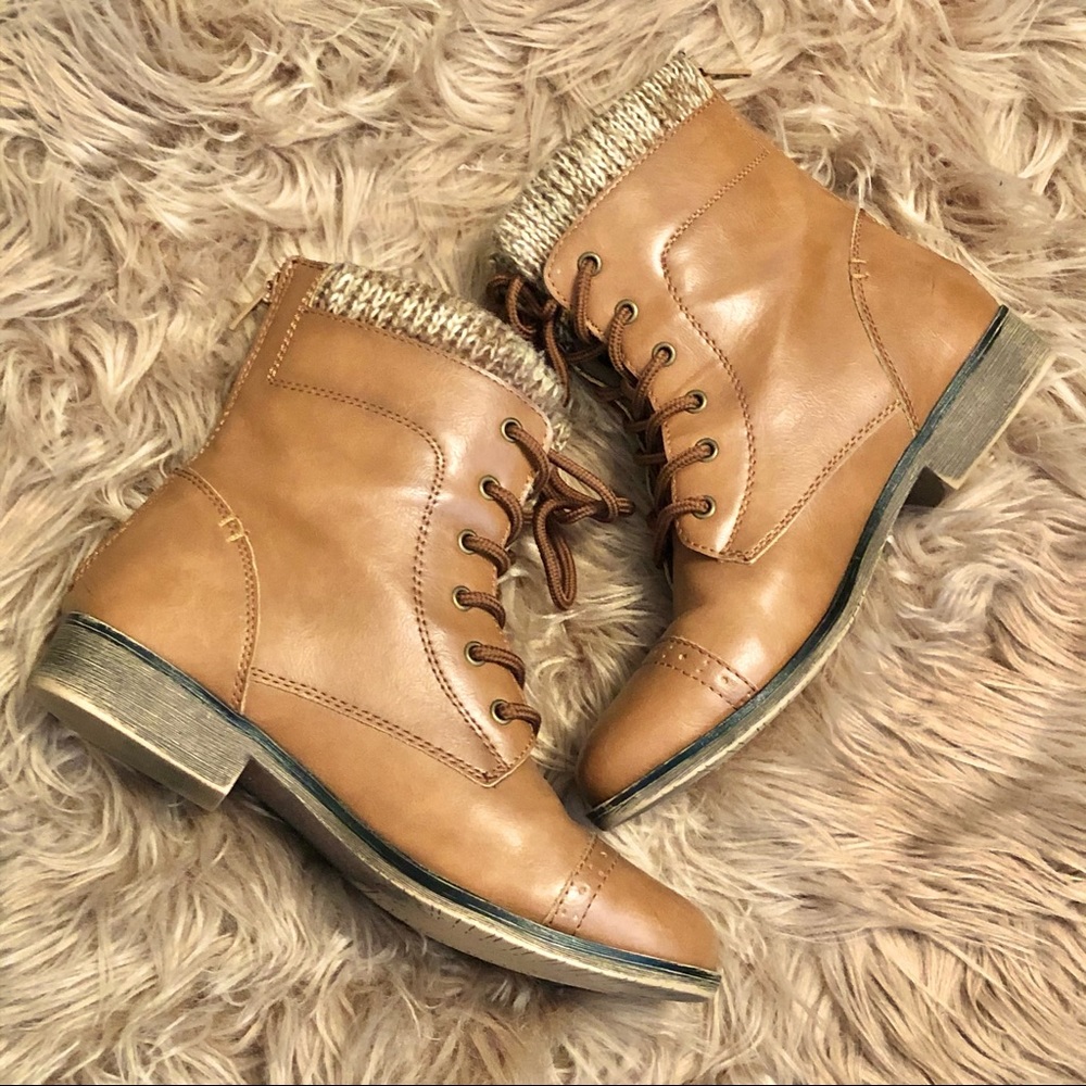 MUDD brown zip up combat boots